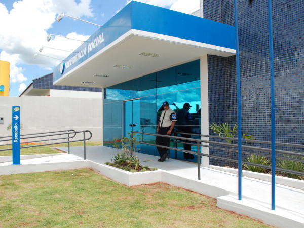 4d66721971959d35763aa4ed22555f696f3c26dff9597