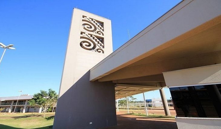 Fachada-da-UEMS-Foto-Edemir-Rodrigues-1-768x512-730x425-730x425-1