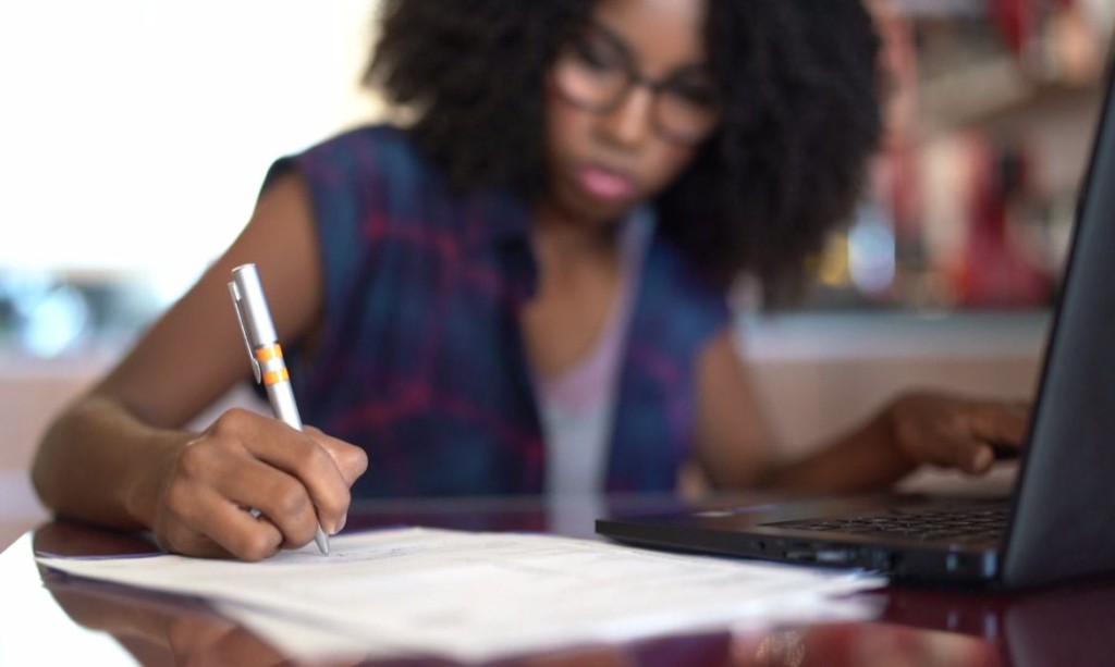 Especial Caiu no Enem realiza correção das provas após exame