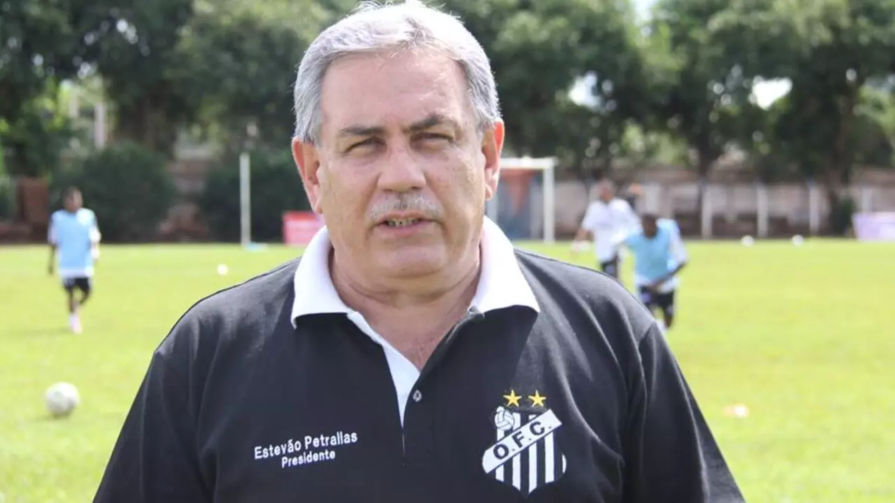 estavao_petrallas_operario