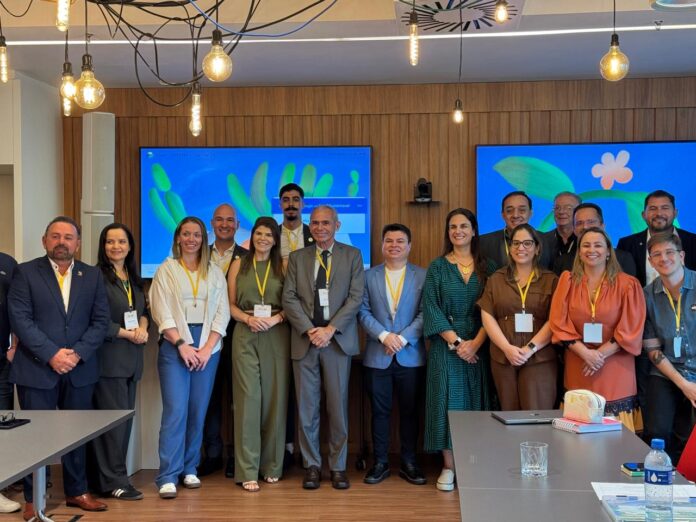 b3e55932-fdc0-4ff0-bd2f-7930a3206571