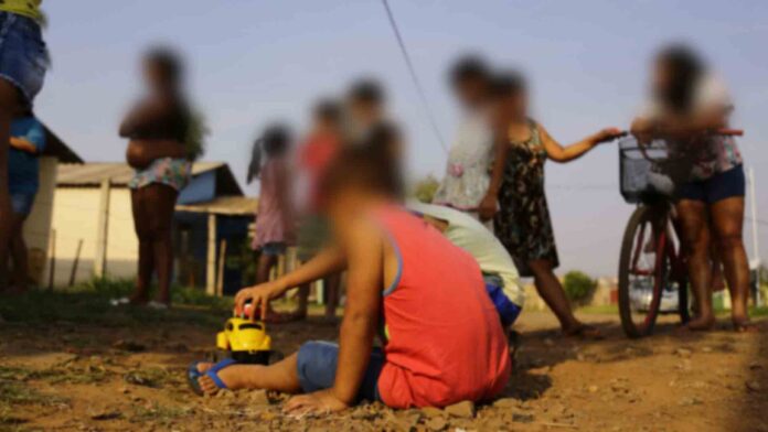 Criancas-brincadeira-Leonardo-de-Franca-Arquivo-Midiamax