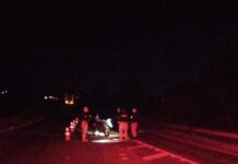 Motociclista morre atropelada pelo caminhão do marido em MS