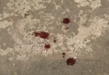 Briga em karaokê por ciúmes termina com um morto e um ferido