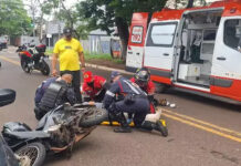 Colisão entre carro e moto deixa mulher ferida na Vila Carlota